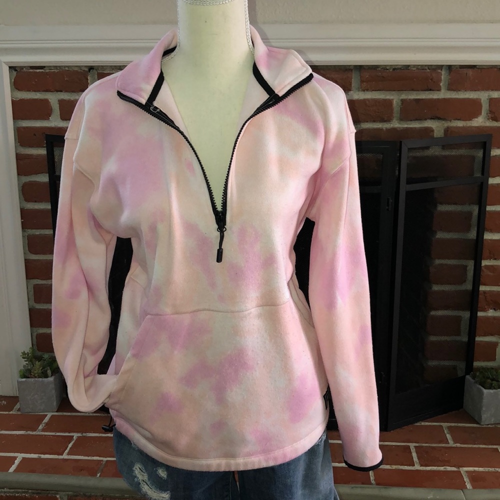 Victoria’s Secret PINK pullover